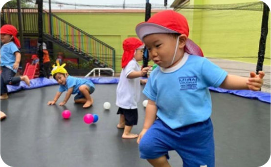 trường mẫu giáo Mirai